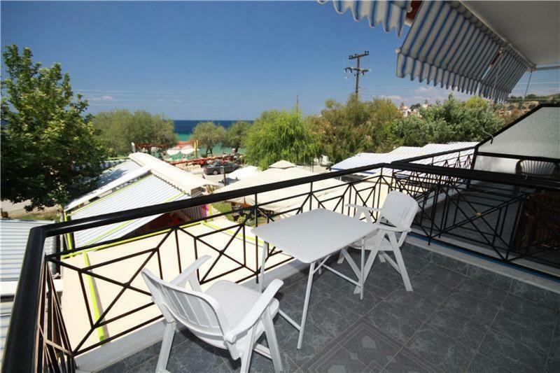FunBeach Rooms Néos Marmarás Exterior foto